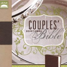 English - NIV Couples Devotion Bible
